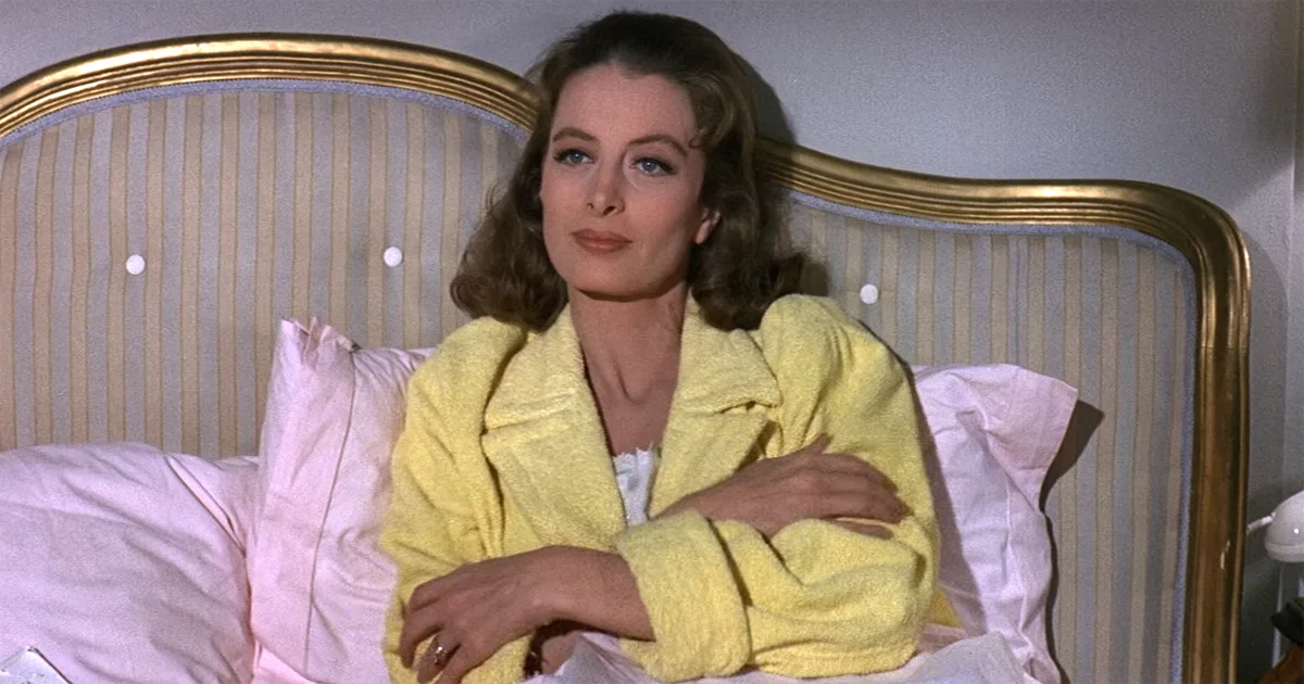 40 years old Capucine